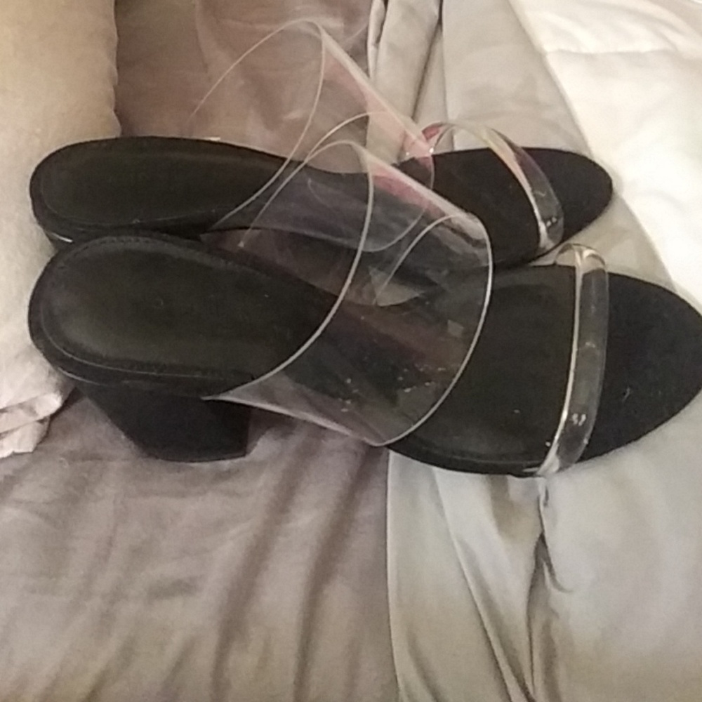 High heels - Picture 2 of 4